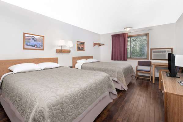  - Super 8 Hotel Murdo