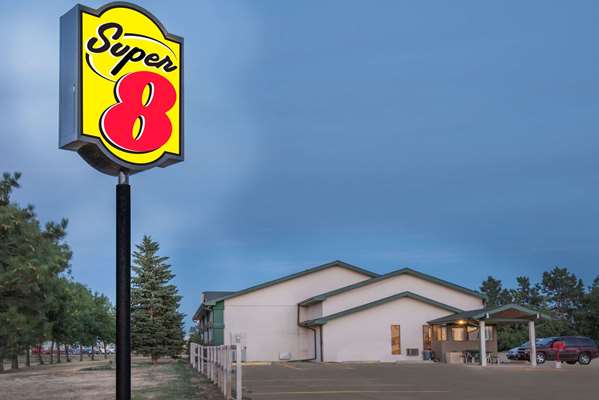 Exterior view - Super 8 Hotel Miller