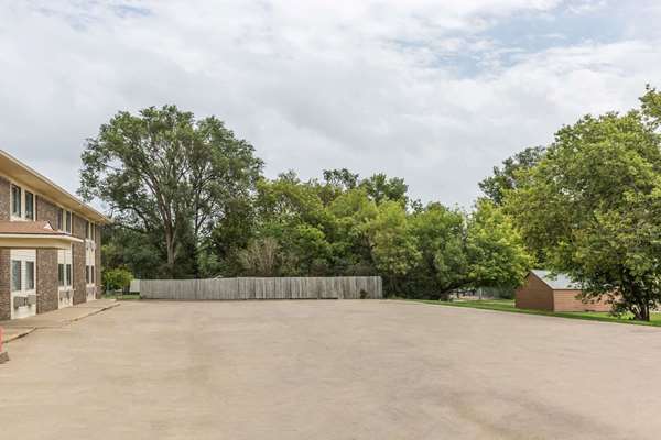 Exterior view - Super 8 Hotel Madison