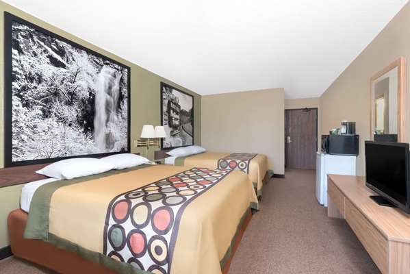  - Super 8 Hotel Winner