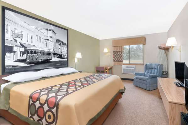  - Super 8 Hotel Winner