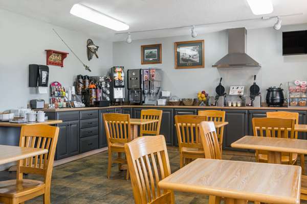  - Super 8 Hotel Baxter