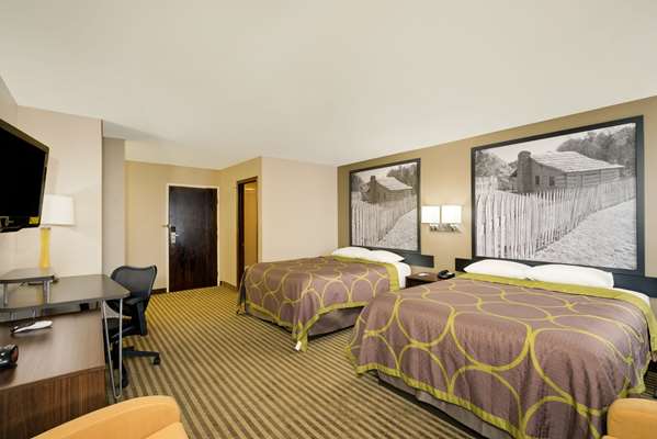  - Super 8 Hotel Lexington - I-75, Exit 110