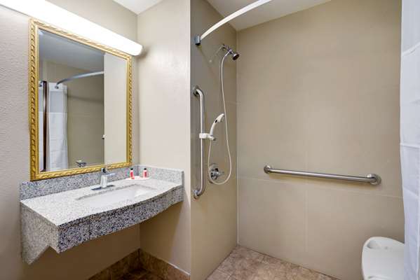  - Super 8 Hotel Lexington - I-75, Exit 110