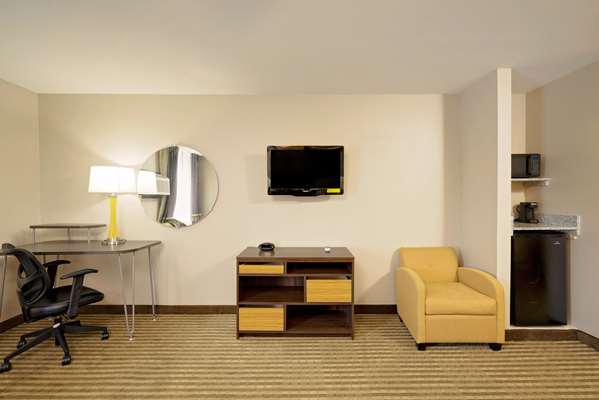  - Super 8 Hotel Lexington - I-75, Exit 110