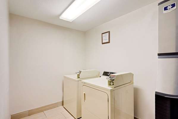  - Super 8 Hotel Lexington - I-75, Exit 110