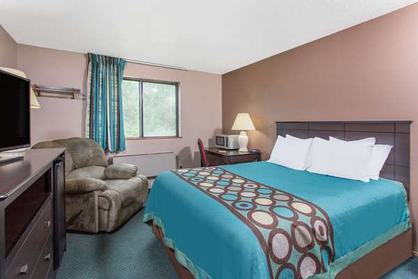  - Super 8 Hotel Austin