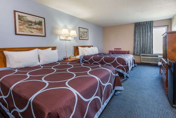  - Super 8 Hotel O'Fallon - I-70, Exit 216