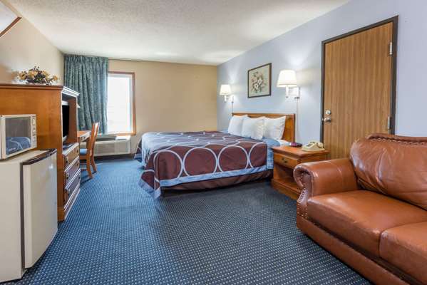  - Super 8 Hotel O'Fallon - I-70, Exit 216
