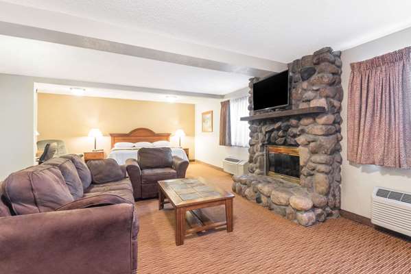 Suite - Super 8 Hotel Bemidji