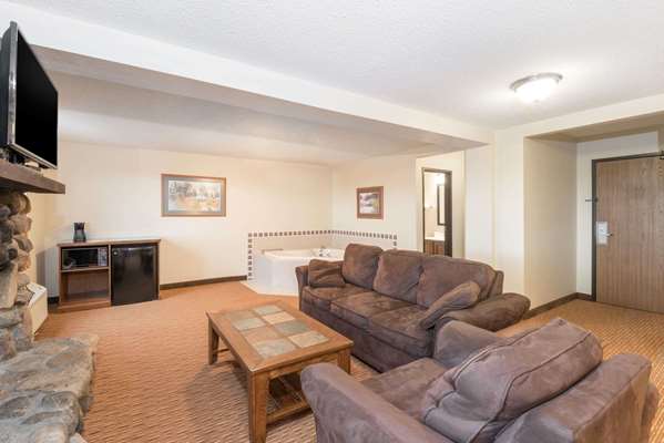 Suite - Super 8 Hotel Bemidji