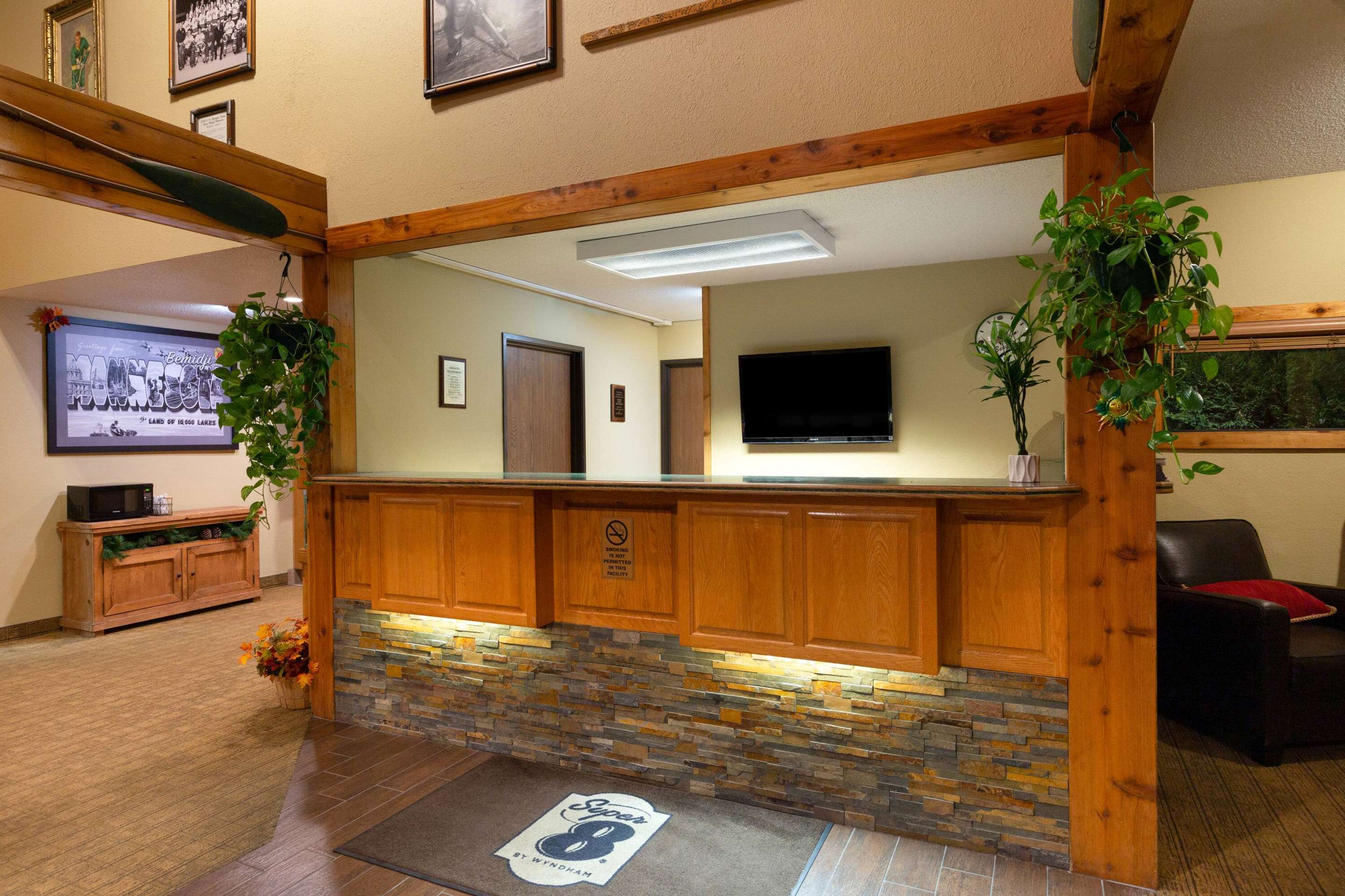 Reception | Super 8 by Wyndham Bemidji MN
