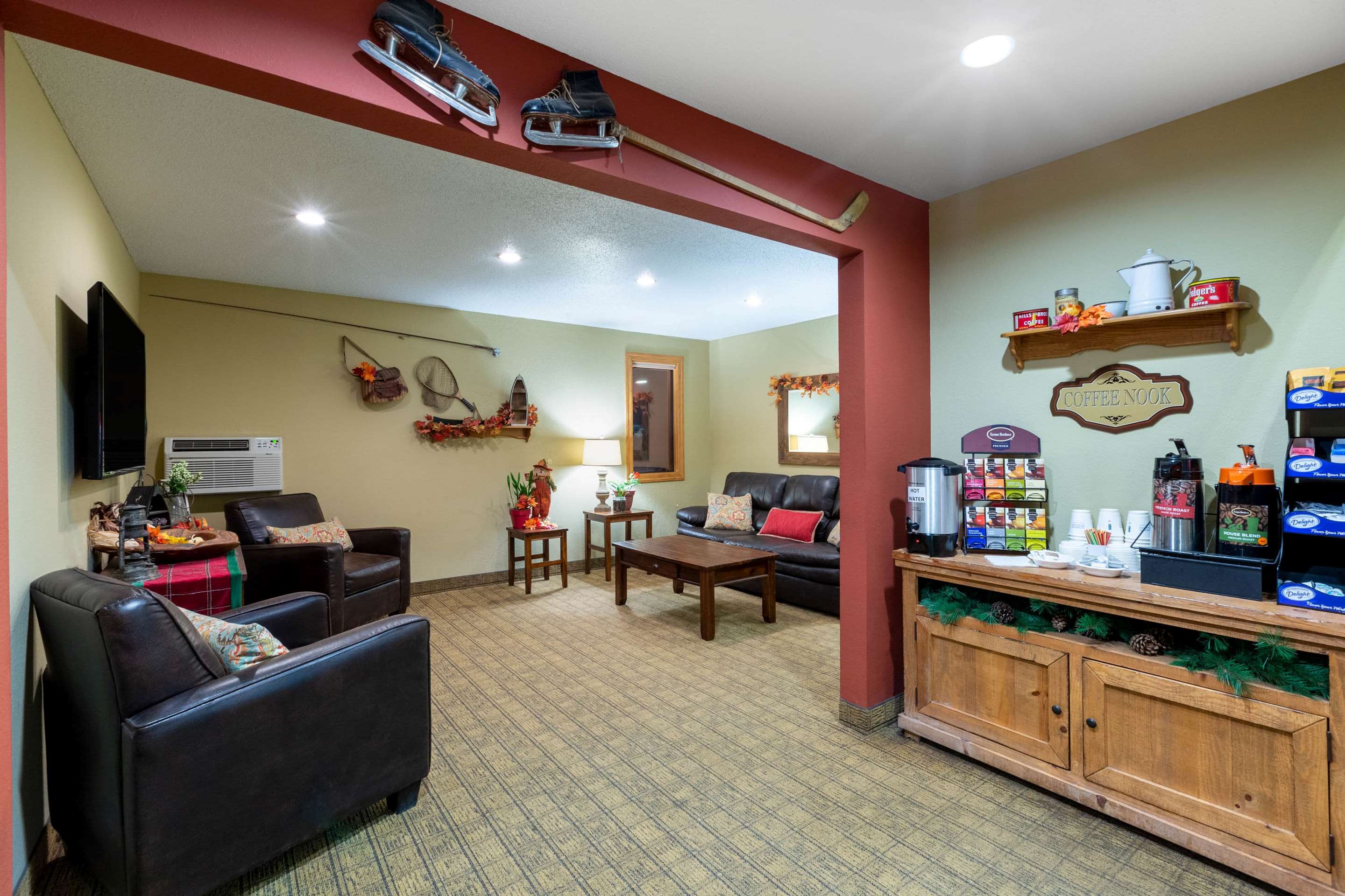 Lobby | Super 8 by Wyndham Bemidji MN