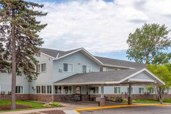Exterior view - Super 8 Hotel Duluth - I-35, Exit 253B