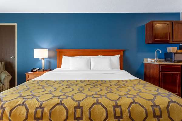 Suite - Baymont Inn & Suites Mayo Clinic Rochester