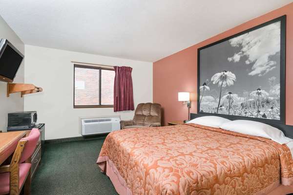  - Super 8 Hotel Perham