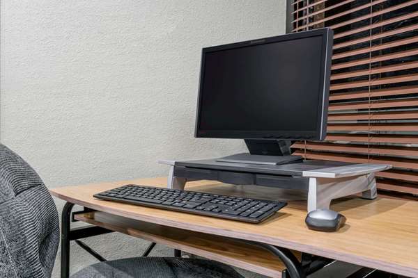 Conference Area - Super 8 Hotel Mankato