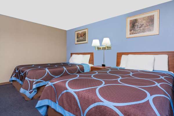  - Super 8 Hotel Mankato