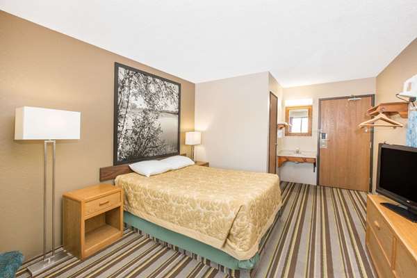  - Super 8 Hotel Blue Earth