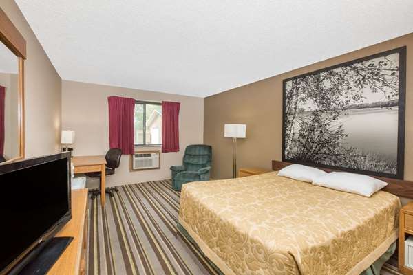  - Super 8 Hotel Blue Earth