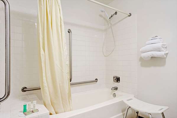  - Super 8 Hotel Chaska