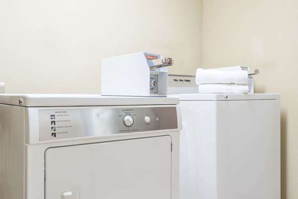  - Super 8 Hotel Red Wing