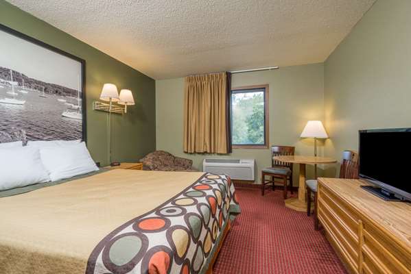  - Super 8 Hotel Red Wing