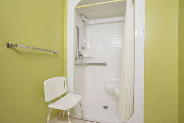  - Super 8 Hotel Red Wing