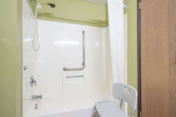  - Super 8 Hotel Red Wing