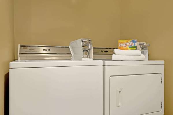  - Super 8 Hotel Melrose