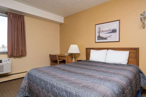  - Super 8 Hotel Owatonna