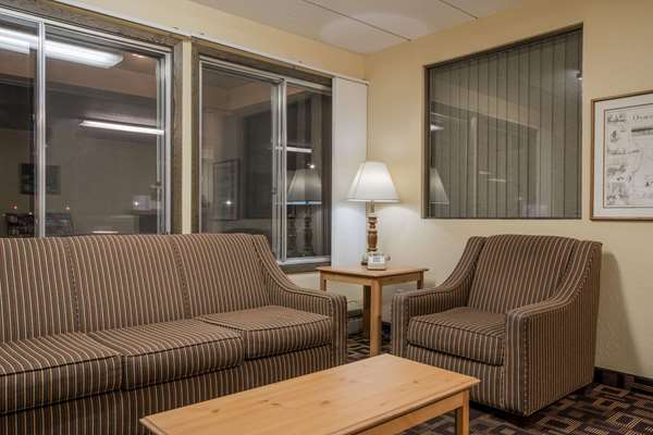  - Super 8 Hotel Owatonna