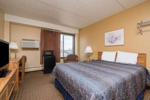  - Super 8 Hotel Owatonna