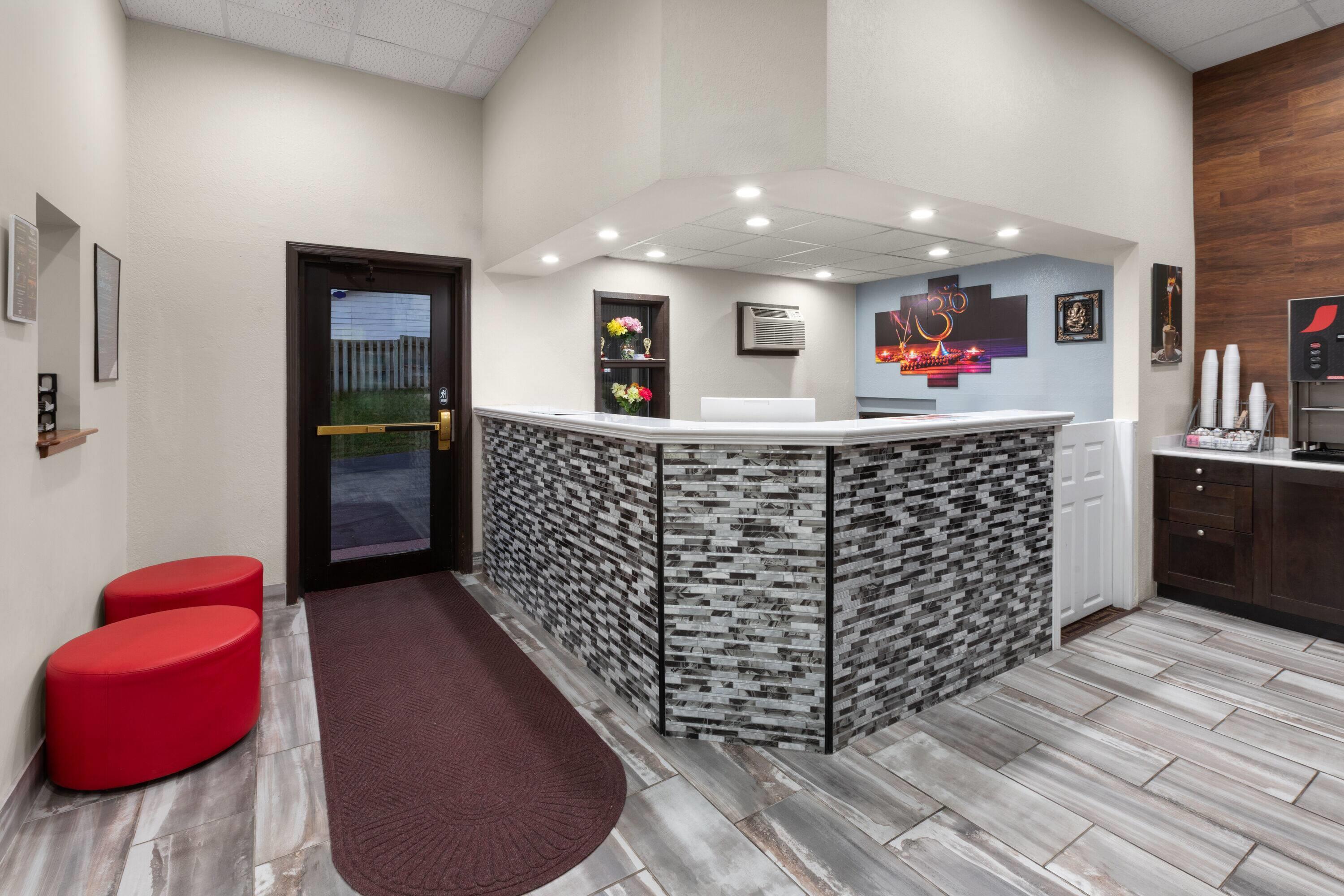 Reception | Super 8 by Wyndham Winona MN