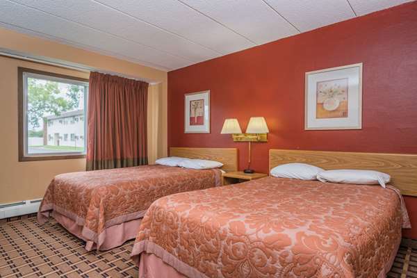  - Super 8 Hotel Brooklyn Center - I-94 & I-694, Exit 34