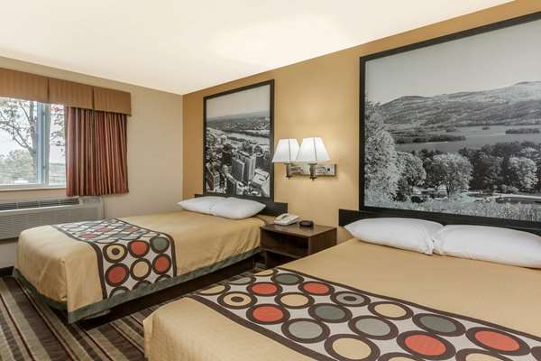  - Super 8 Motel Latham - I-87, Exit 6