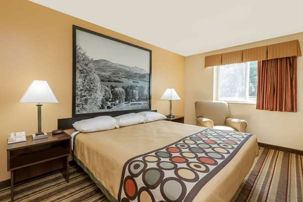  - Super 8 Motel Latham - I-87, Exit 6