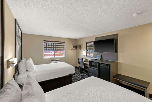  - Super 8 Hotel Charlottesville