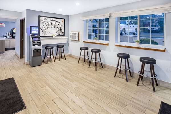  - Super 8 Hotel Johnstown