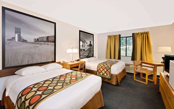  - Super 8 Hotel St James