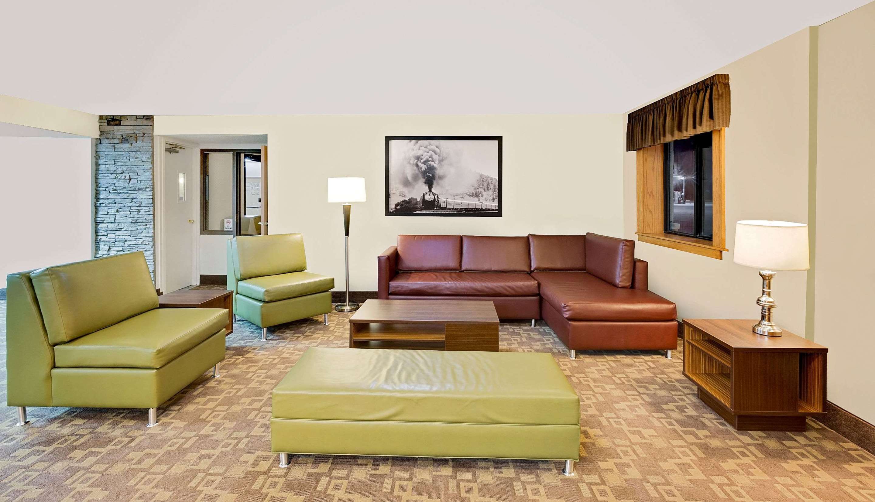 Lobby | Super 8 by Wyndham St. James