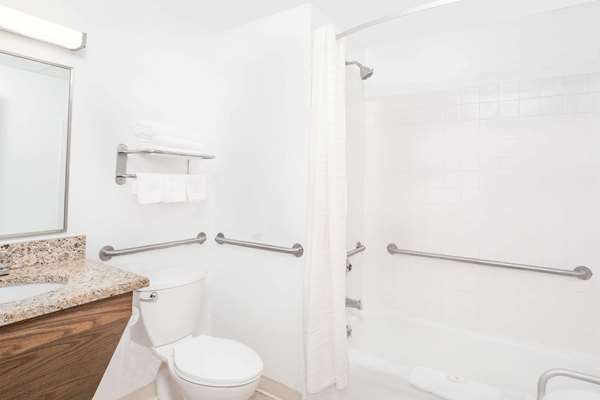  - Super 8 Hotel Middletown