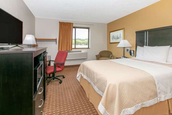  - Days Inn Hornell