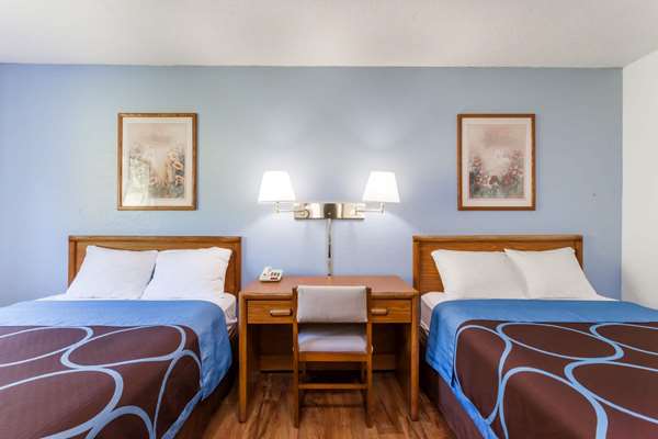  - Super 8 Hotel Norwich