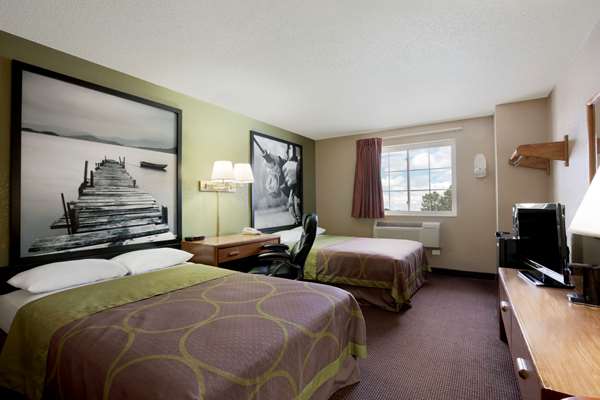  - Super 8 Hotel Pulaski