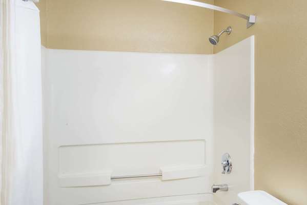  - Super 8 Hotel Massena