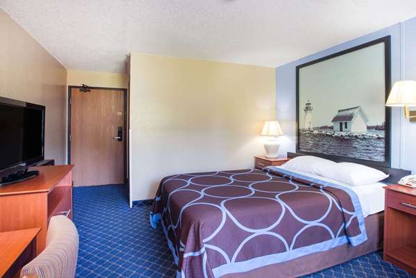  - Super 8 Hotel Massena