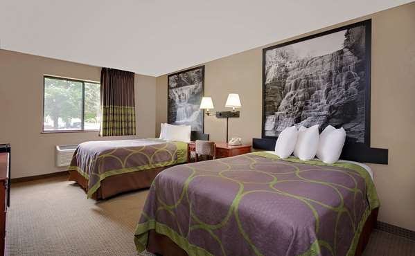  - Super 8 Hotel Ithaca