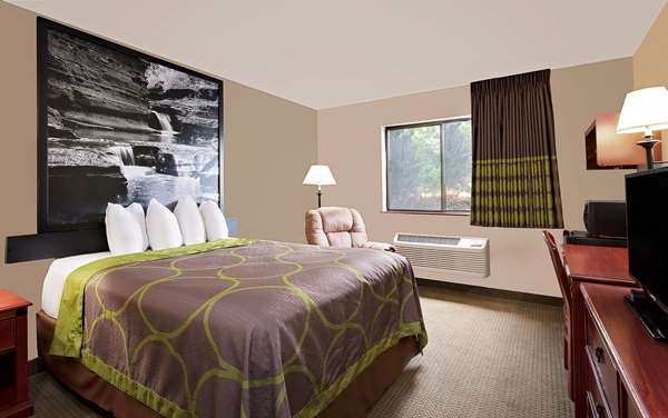  - Super 8 Hotel Ithaca