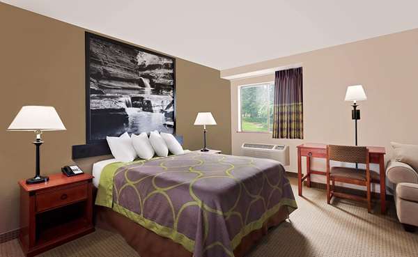  - Super 8 Hotel Ithaca
